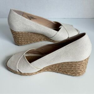 Joan & David Women's Wedge Heels Size 8.5 M